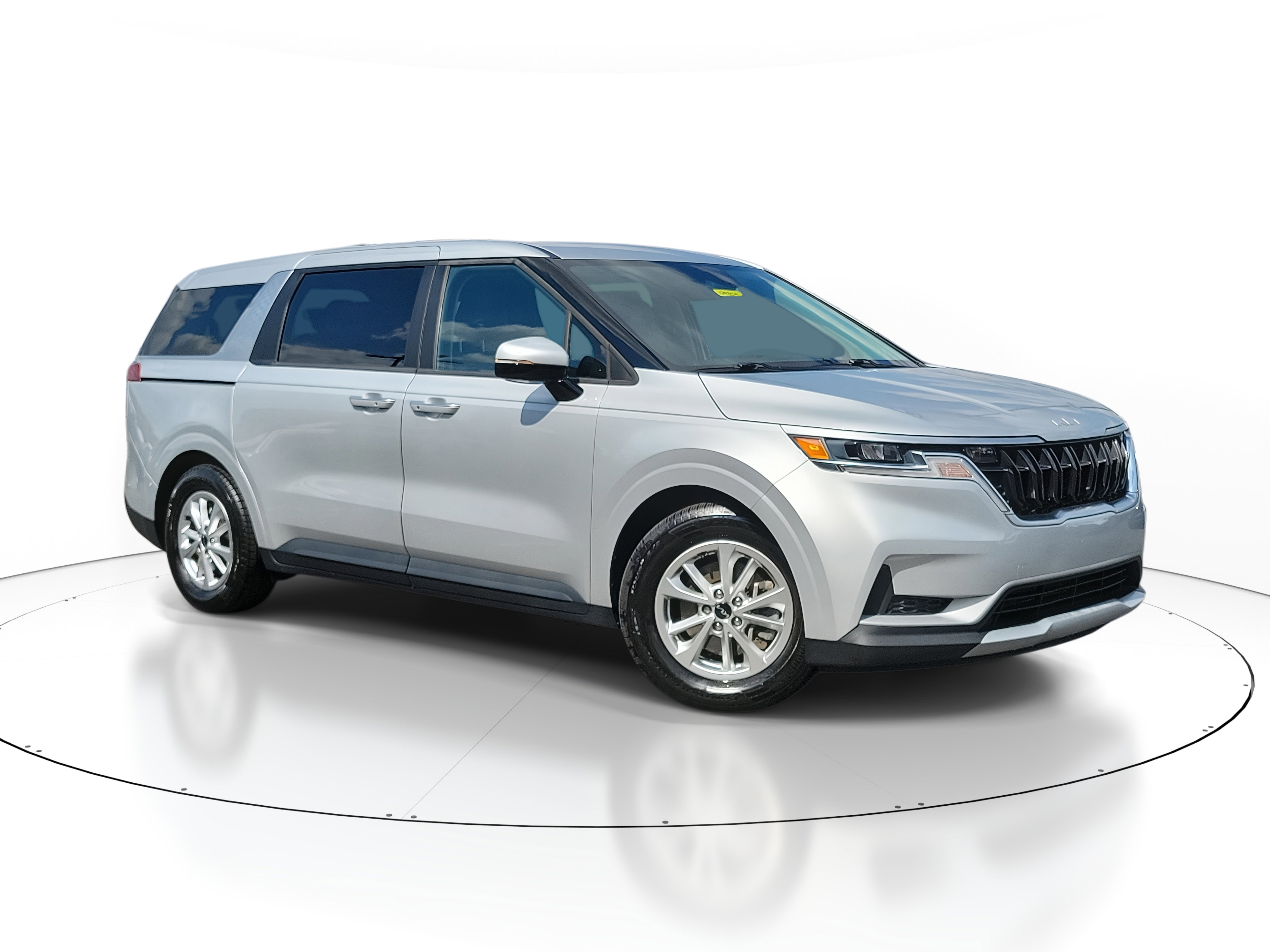 Used 2022 Kia Carnival LX