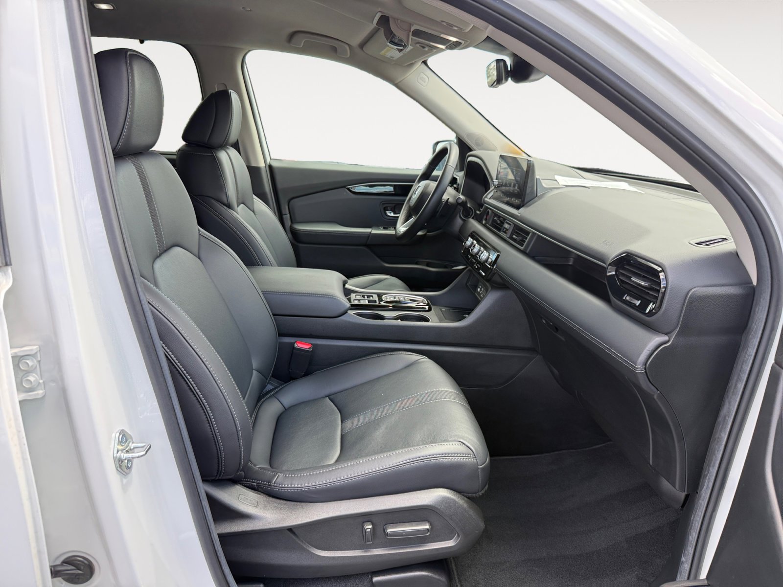 Certified 2025 Honda Pilot EX-L image 19