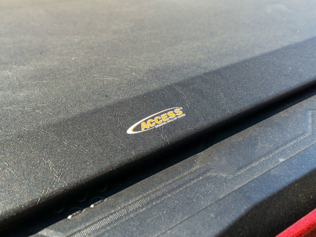 Used 2023 GMC Canyon AT4X image 8