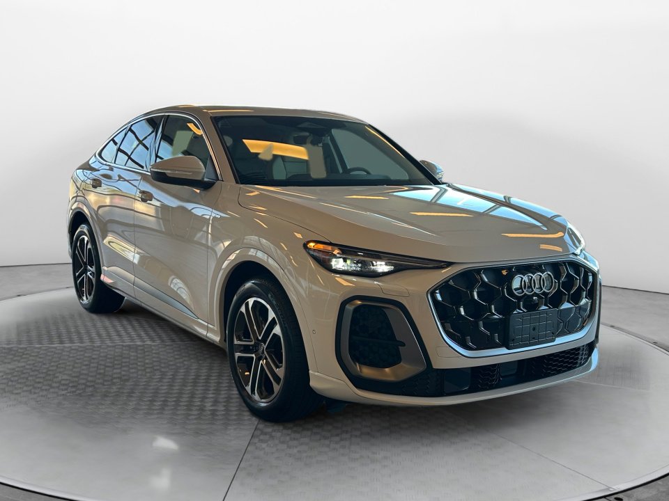 New 2025 Audi Q5 Prestige