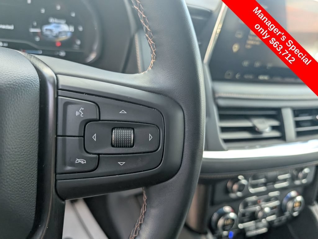 Used 2024 GMC Yukon XL AT4 w/ Technology Package AWD/4WD image 19