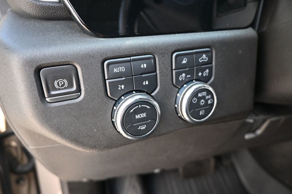 Used 2023 GMC Sierra 1500 Elevation w/ Elevation Premium Package AWD/4WD image 19