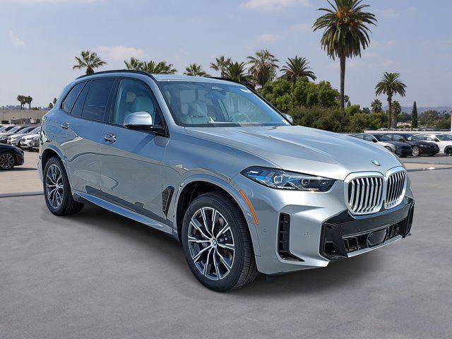 New 2026 BMW X5 xDrive40i w/ M Sport Package image 3