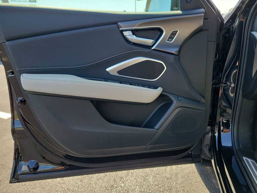 New 2026 Acura RDX SH-AWD image 18
