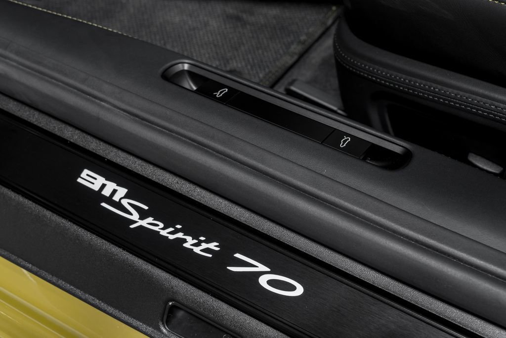 Used 2026 Porsche 911 Carrera GTS image 12