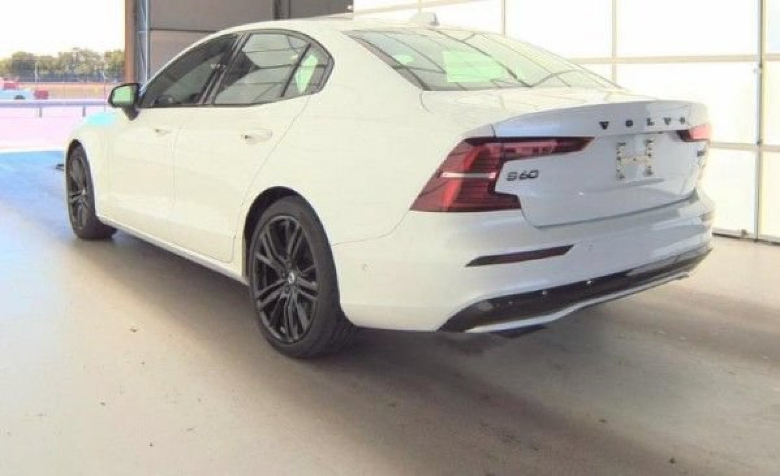 Used 2023 Volvo S60 B5 Plus w/ Climate Package AWD/4WD image 6