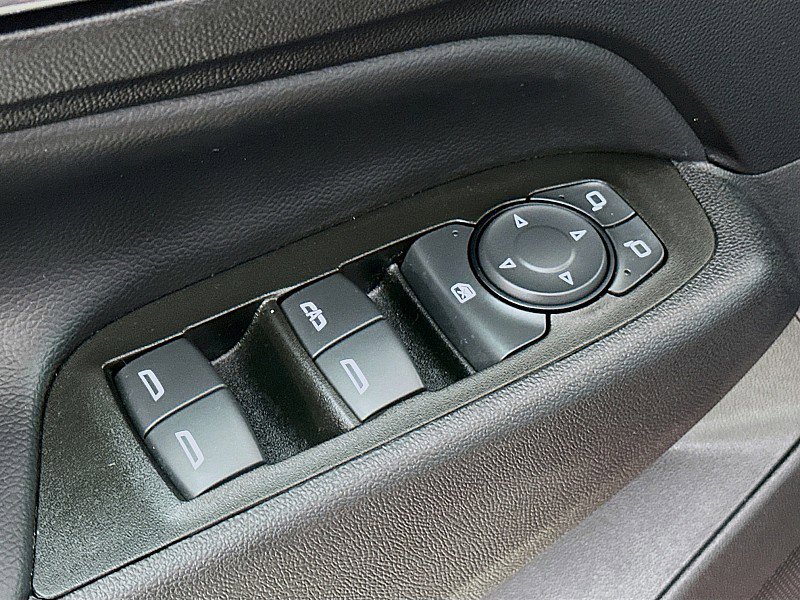 Used 2022 Chevrolet Equinox LT image 18