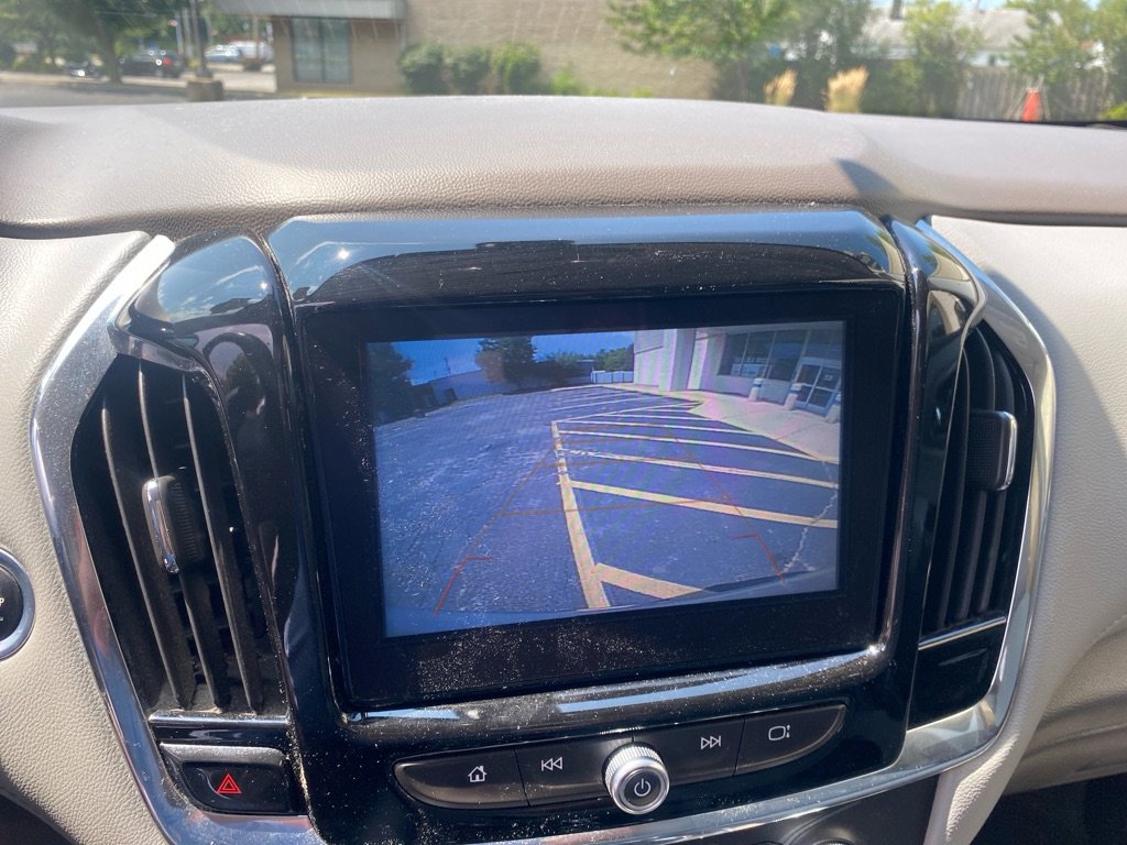 Used 2018 Chevrolet Traverse LT image 15