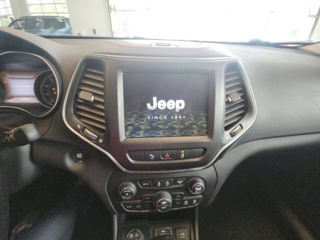 Used 2021 Jeep Cherokee Trailhawk w/ Sun, Sound & Nav Group AWD/4WD image 29
