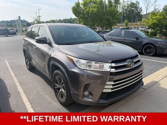 Used 2019 Toyota Highlander Plus FWD image 3