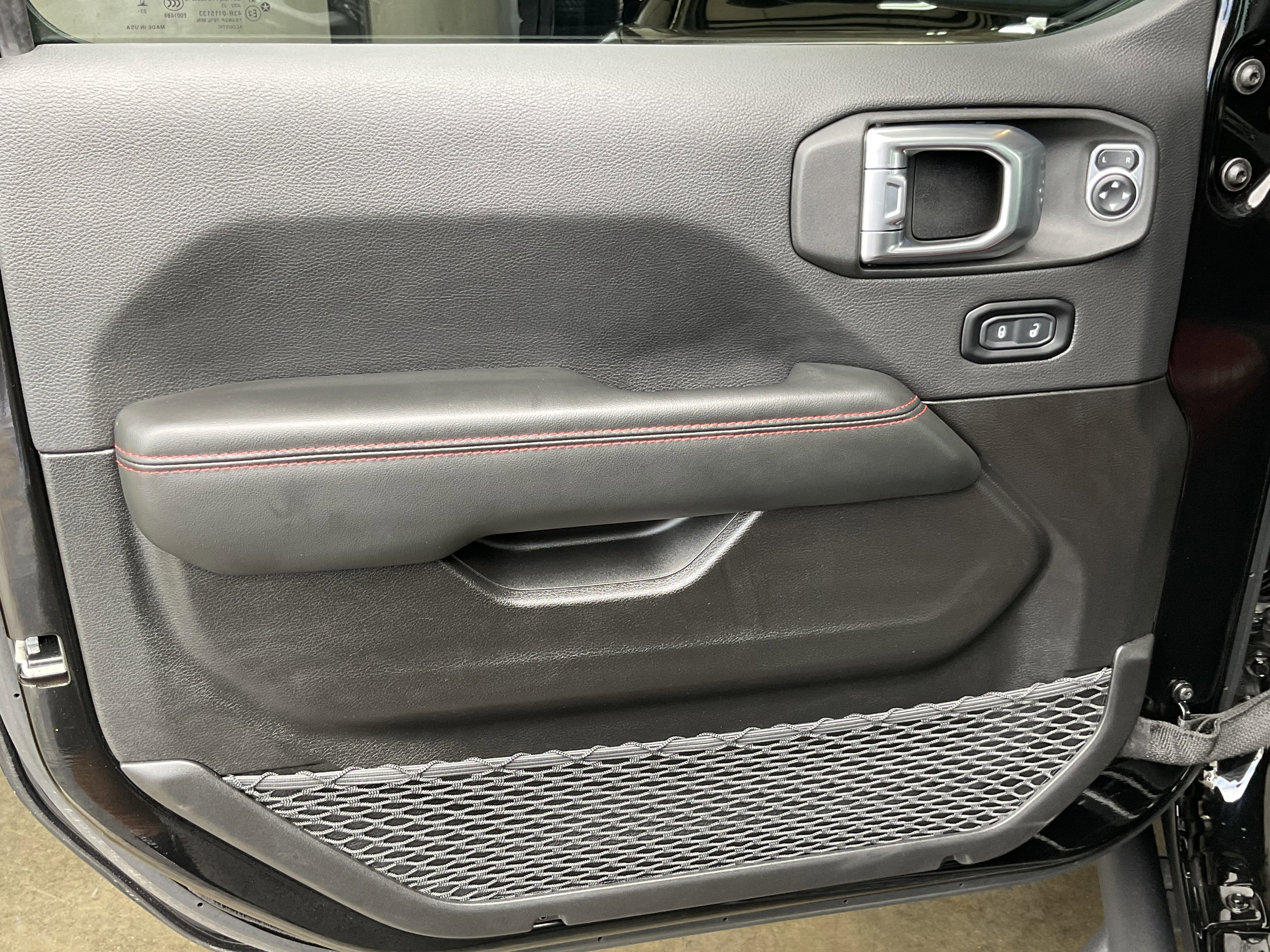 Used 2024 Jeep Wrangler Unlimited Rubicon 392 image 29