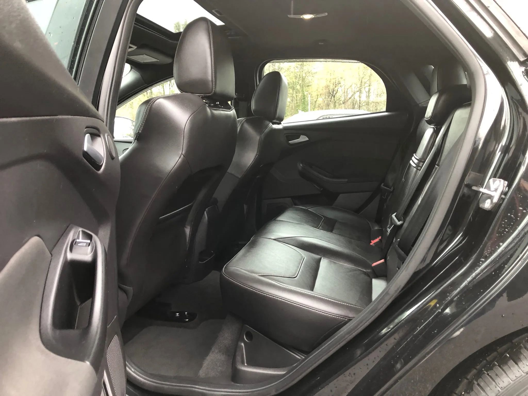 Used 2015 Ford Focus ST w/ Equipment Group 402A FWD image 20
