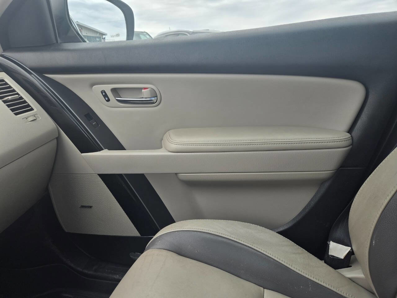 Used 2012 MAZDA CX-9 Touring w/ Moonroof & Bose Audio Pkg AWD/4WD image 31
