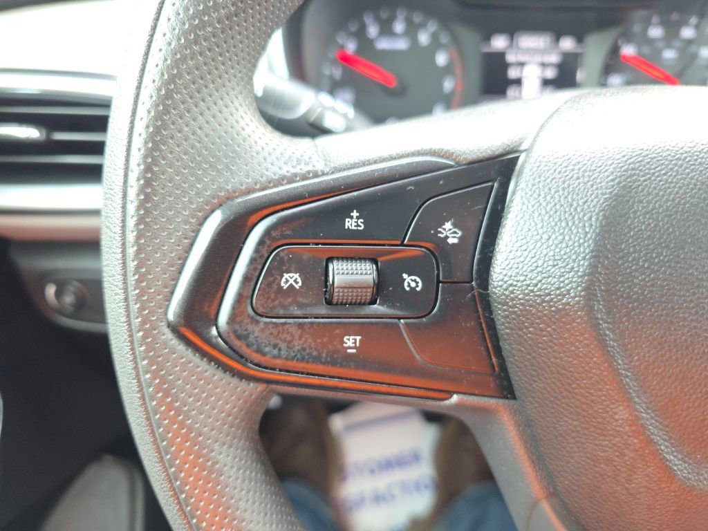 Used 2023 Chevrolet TrailBlazer LT FWD image 12