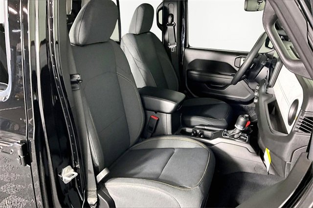 New 2026 Jeep Gladiator Sport image 12