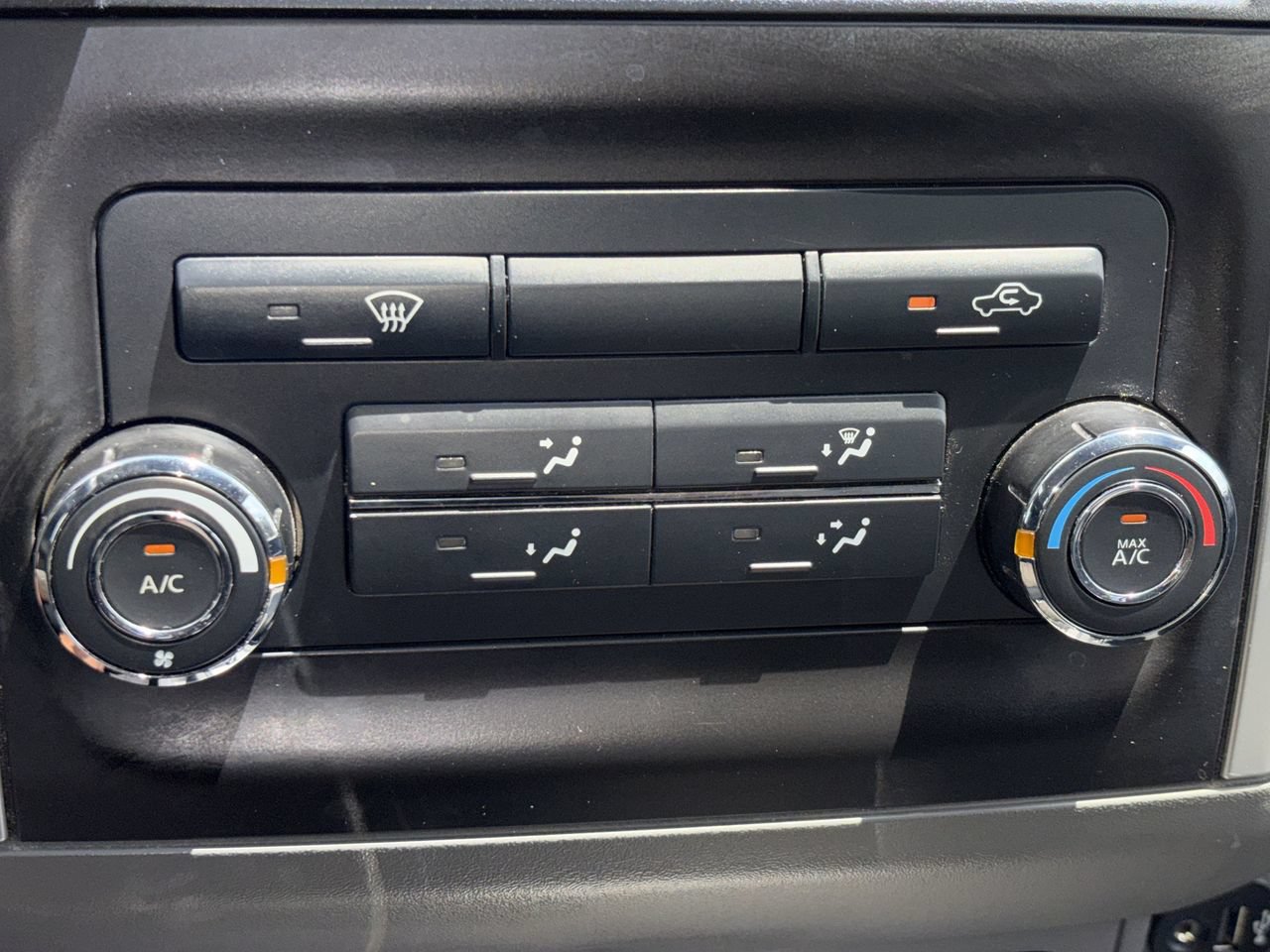 Used 2019 Nissan Frontier SV RWD image 14