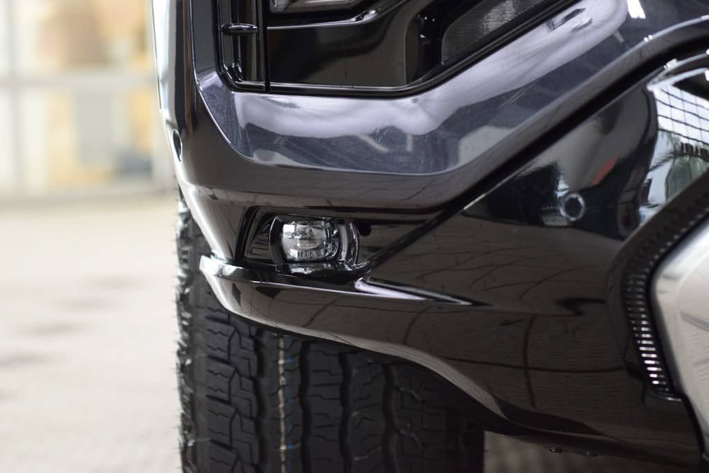 New 2026 Chevrolet Suburban Z71 w/ Z71 Off-Road Package AWD/4WD image 14