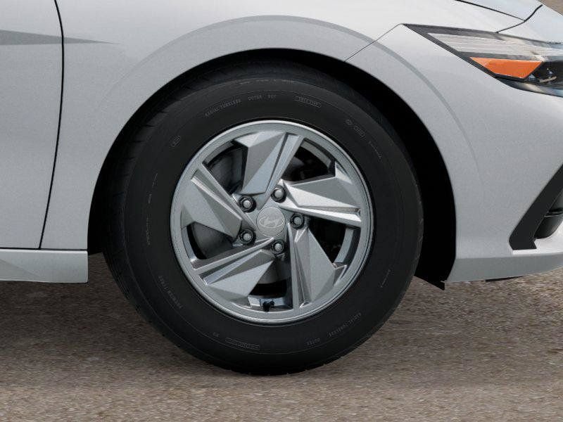 New 2026 Hyundai Elantra SE FWD image 8