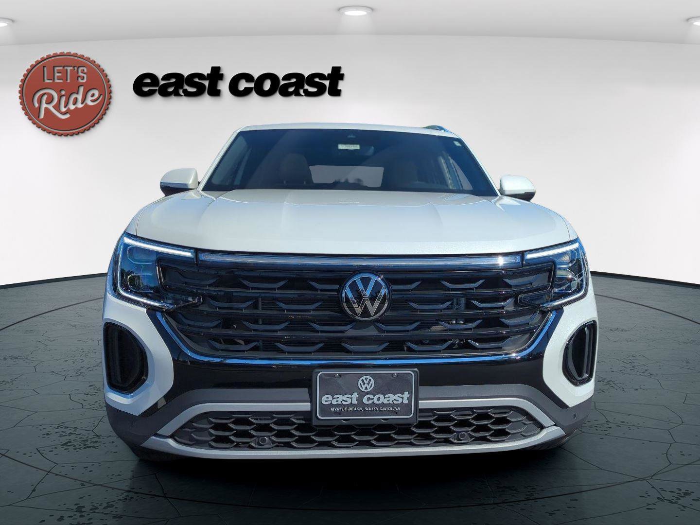 New 2026 Volkswagen Atlas Cross Sport SE image 2