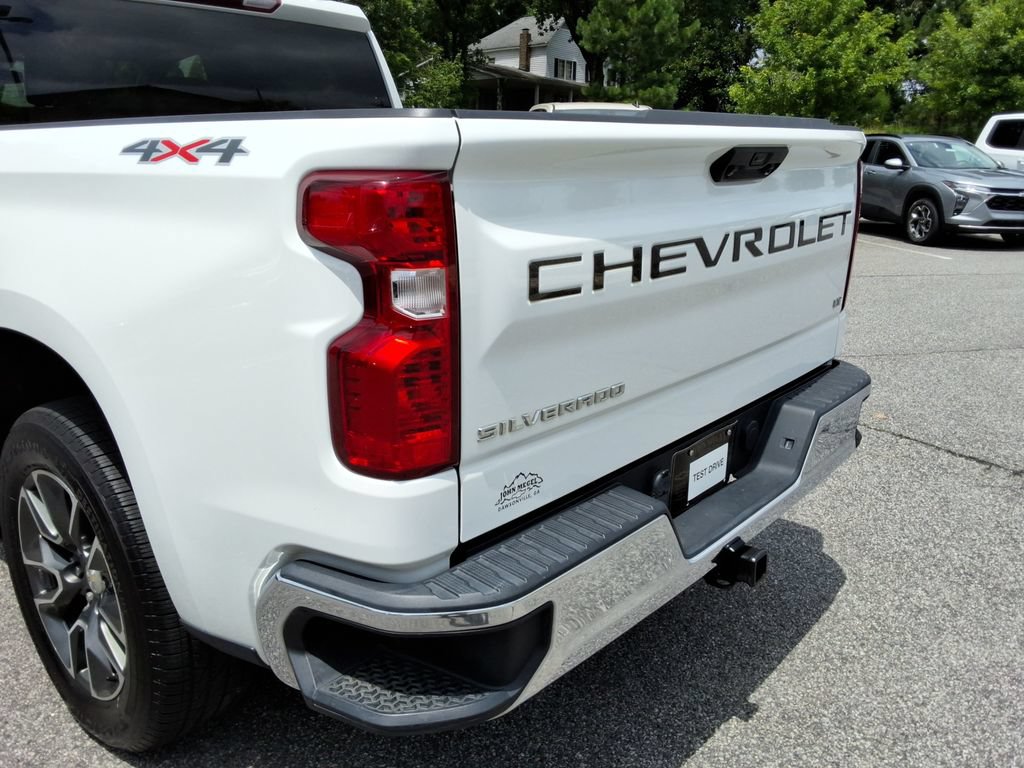 Certified 2022 Chevrolet Silverado 1500 LT w/ Protection Package AWD/4WD image 14