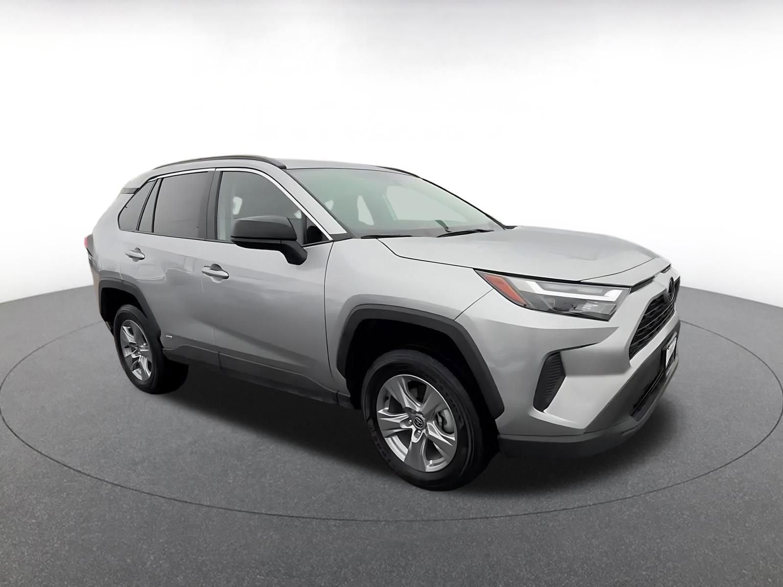 Used 2025 Toyota RAV4 LE AWD/4WD video 2