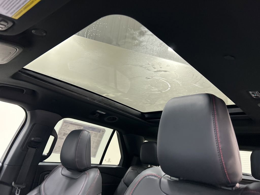 New 2026 Ford Explorer ST-Line w/ ST-Line Street Pack AWD/4WD image 29