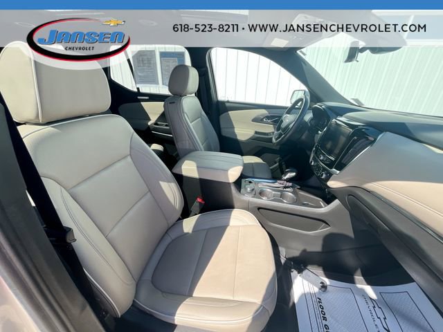 Used 2022 Chevrolet Traverse Premier FWD image 28