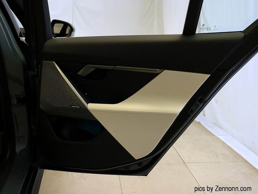 Certified 2025 BMW 540i xDrive image 34