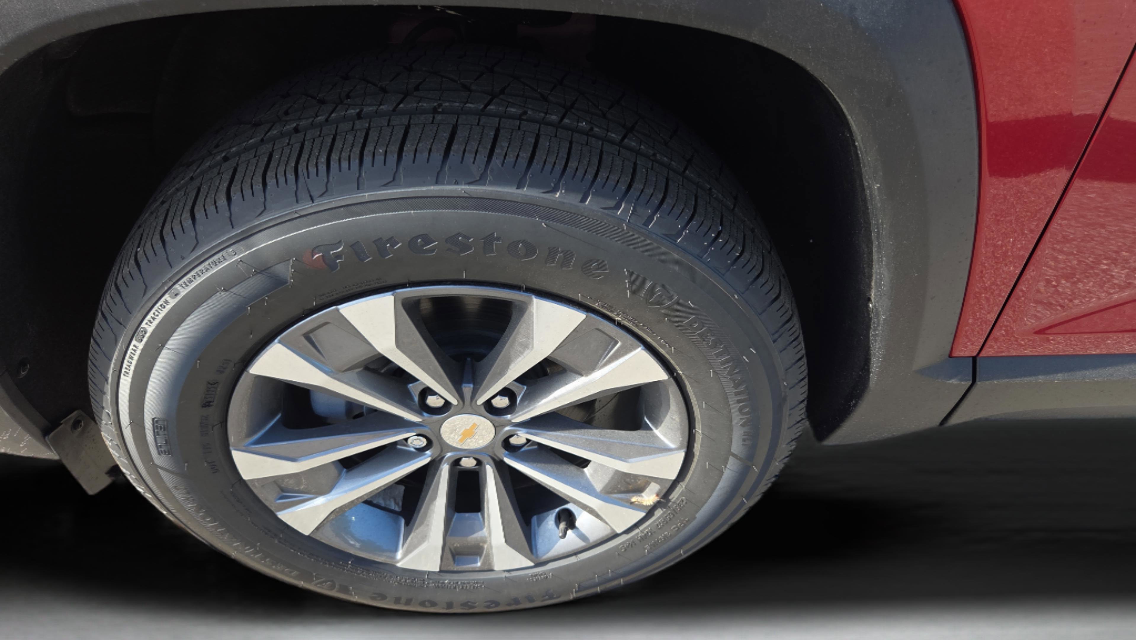 New 2026 Chevrolet Equinox LT w/ Safety and Technology Package FWD image 9