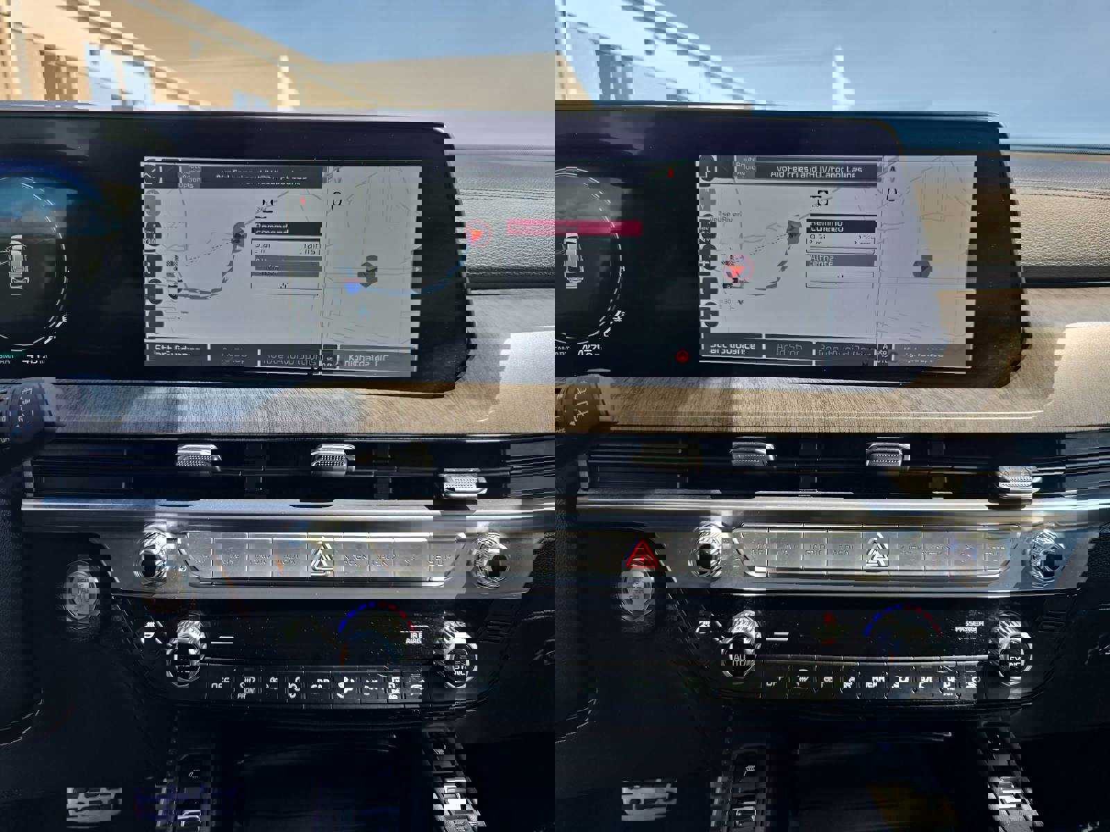 Used 2024 Kia Telluride SX w/ Towing Package image 25