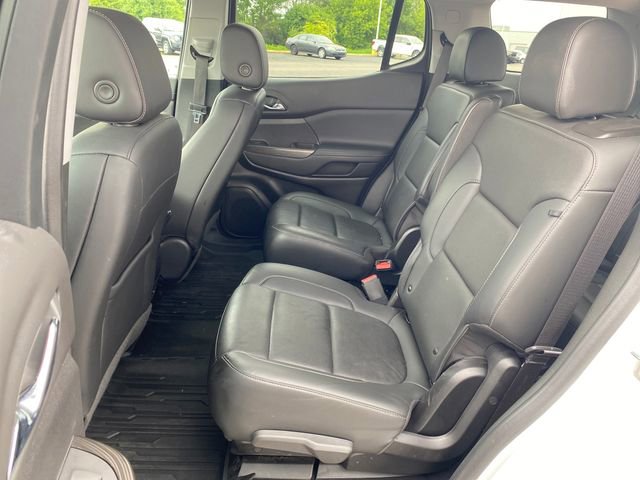 Used 2022 GMC Acadia SLT w/ LPO, Floor Liner Package FWD image 19