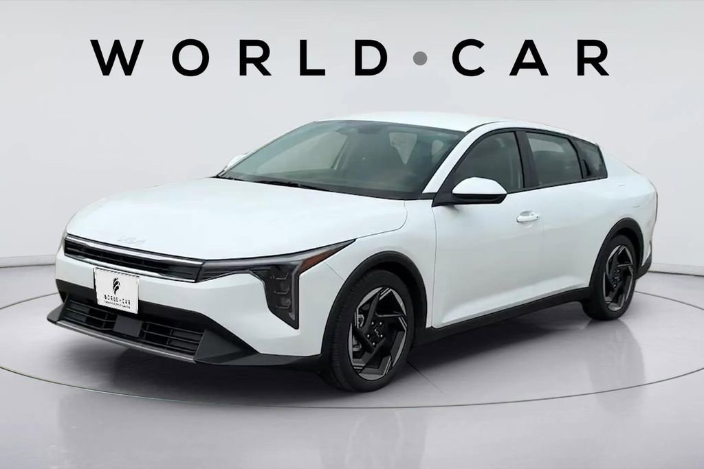 Certified 2025 Kia K4 EX FWD image 7