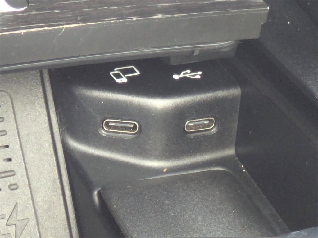 Used 2021 Mercedes-Benz GLS 580 4MATIC image 24