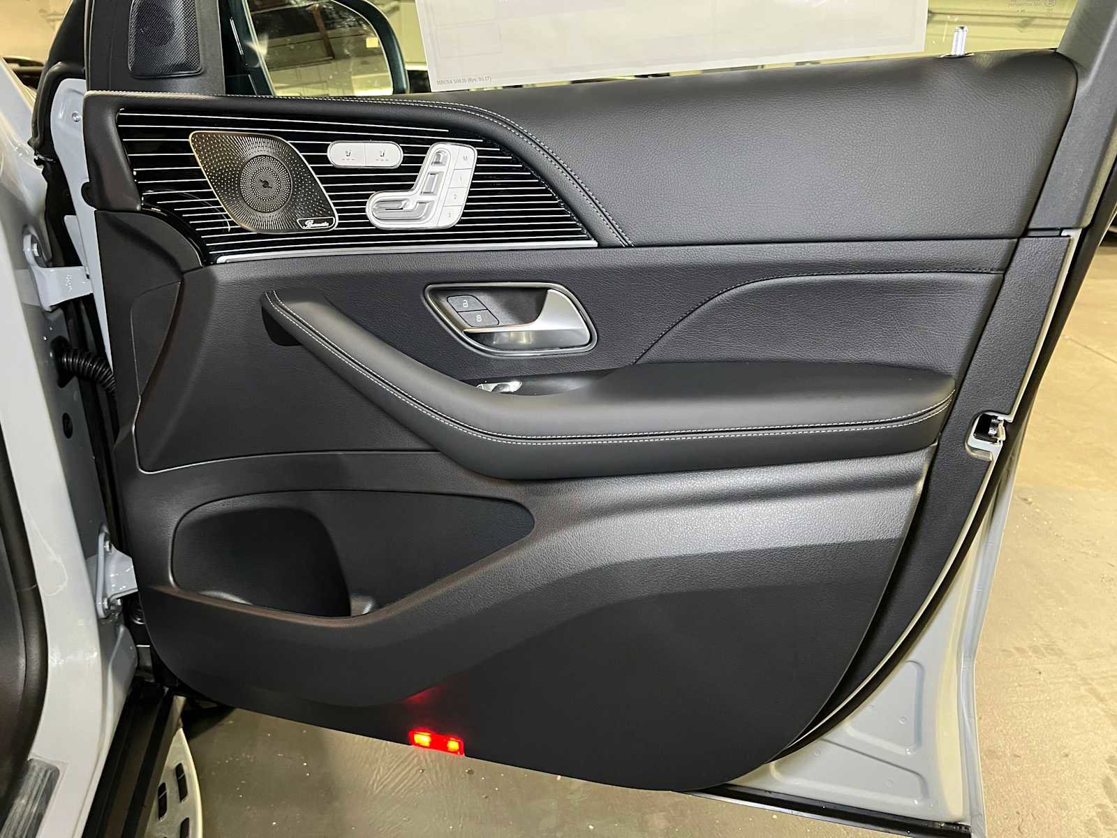 New 2026 Mercedes-Benz GLS 580 4MATIC image 10