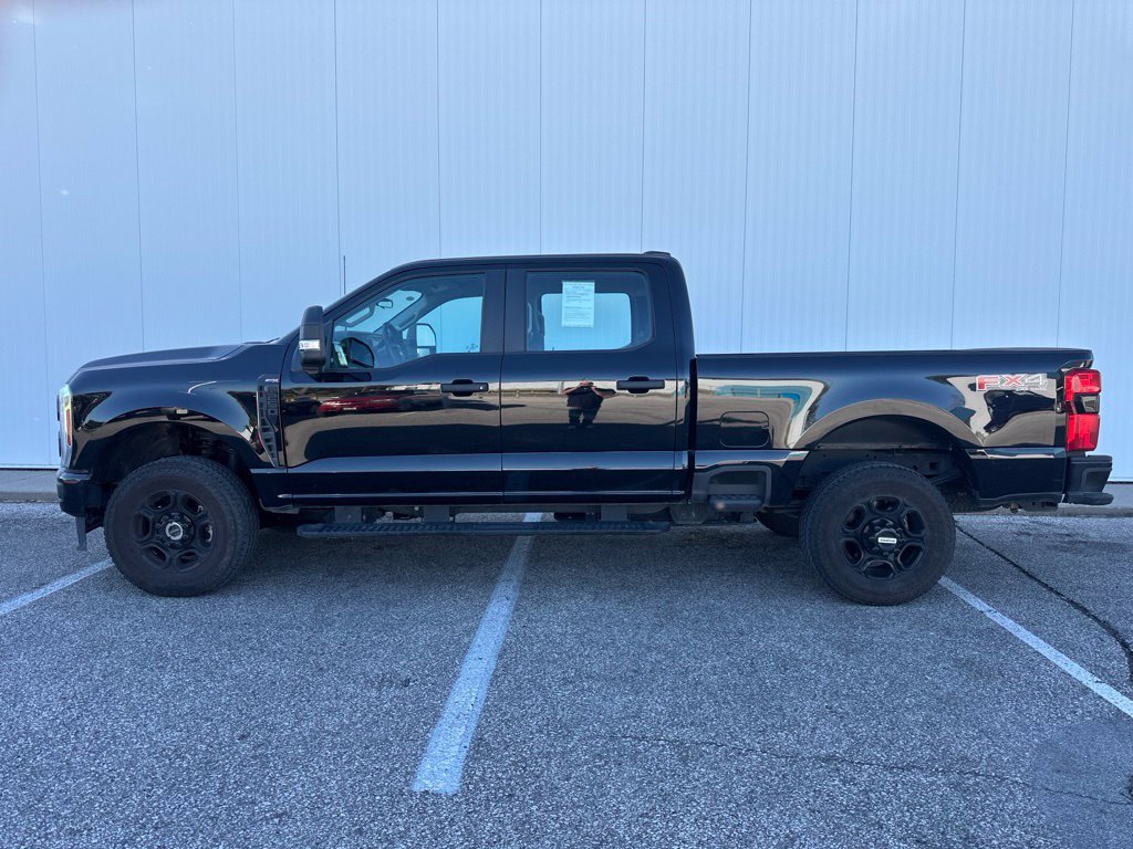 Used 2025 Ford F250 XL w/ STX Appearance Package AWD/4WD image 3
