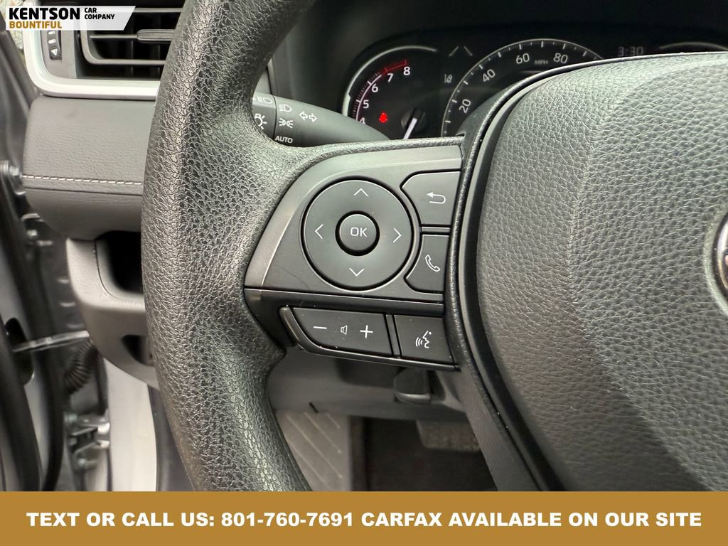 Used 2025 Toyota RAV4 XLE image 19