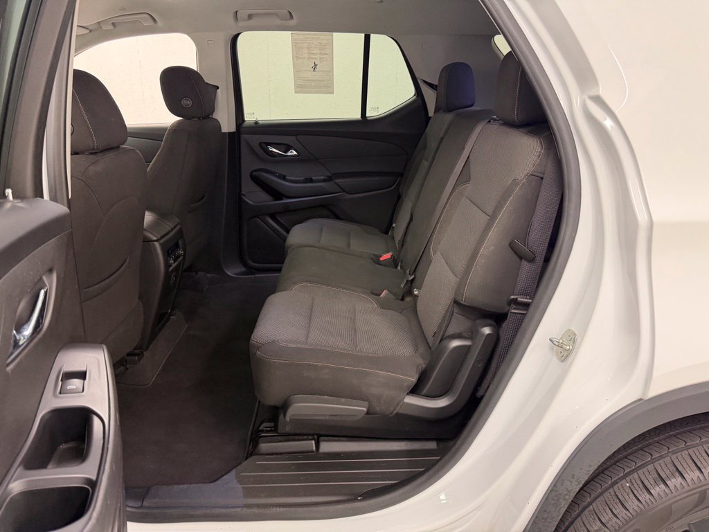 Used 2020 Chevrolet Traverse LS FWD image 19