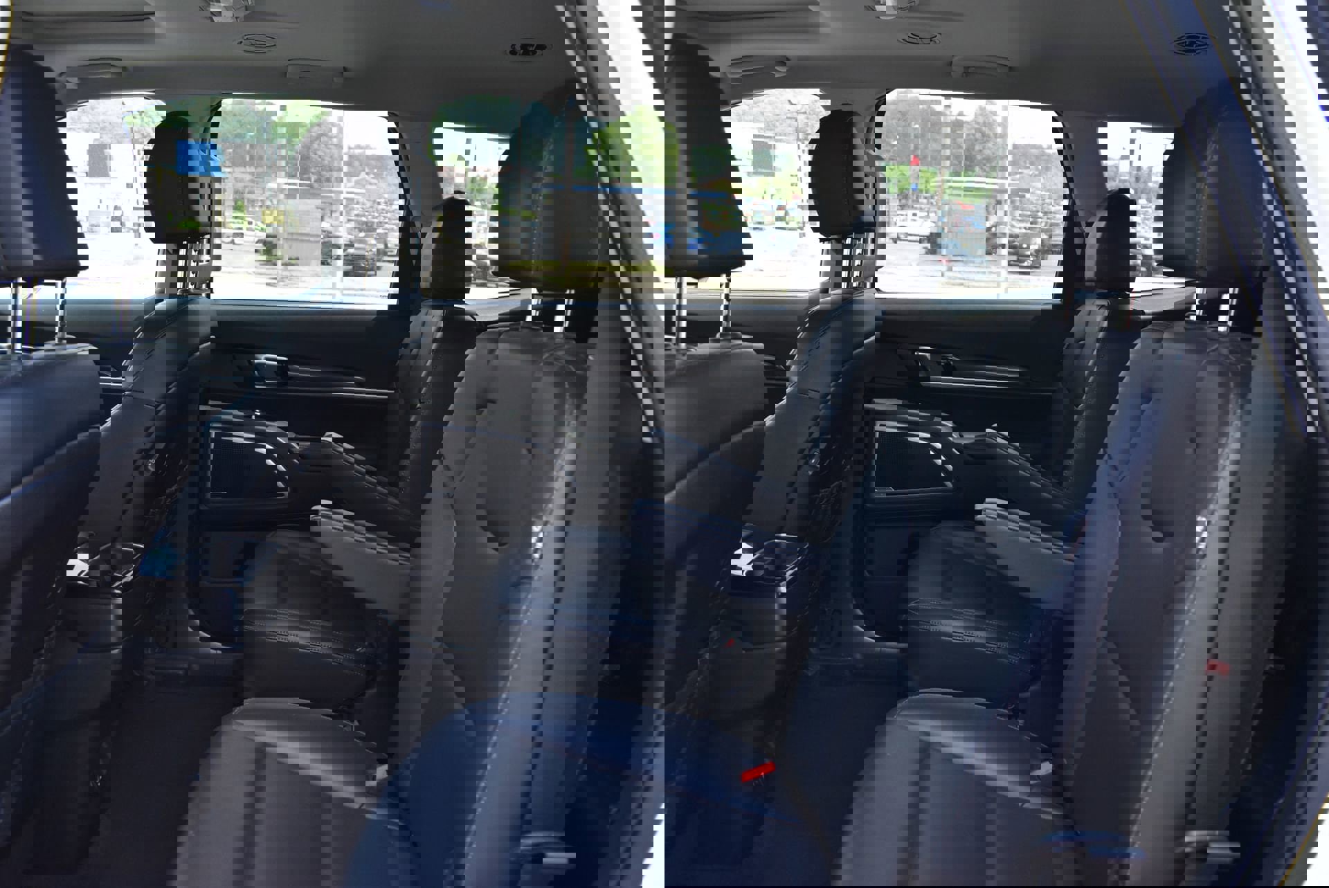 Used 2025 Kia Telluride S AWD/4WD image 17