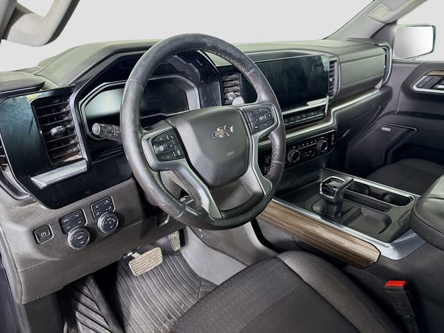 Used 2022 Chevrolet Silverado 1500 RST AWD/4WD image 9