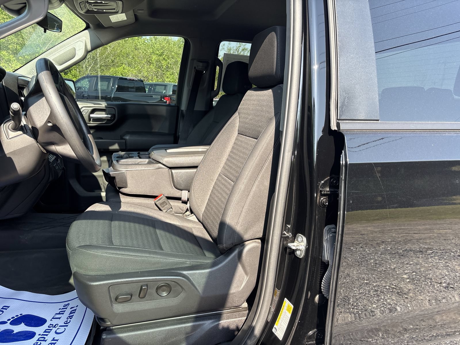 Used 2024 Chevrolet Silverado 1500 Custom AWD/4WD image 14