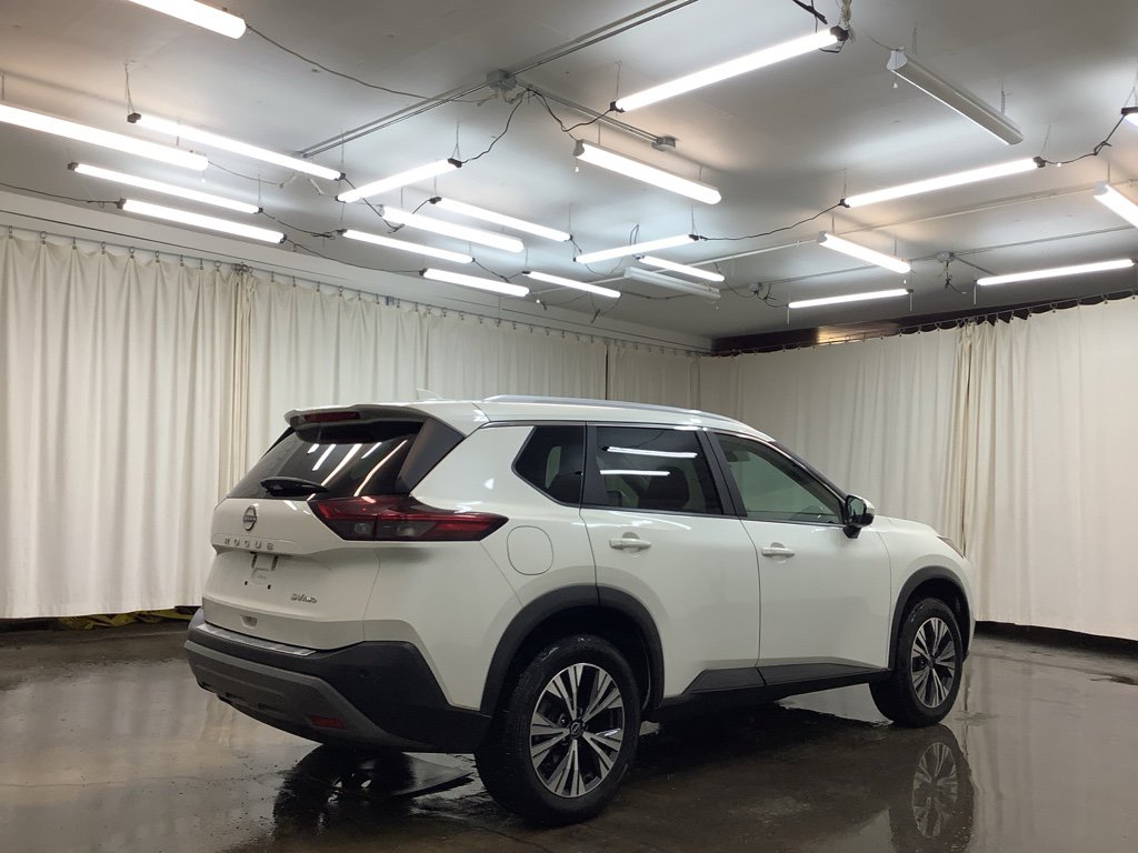 Used 2023 Nissan Rogue SV w/ SV Premium Package image 6