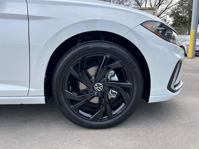 New 2026 Volkswagen Jetta SE image 8