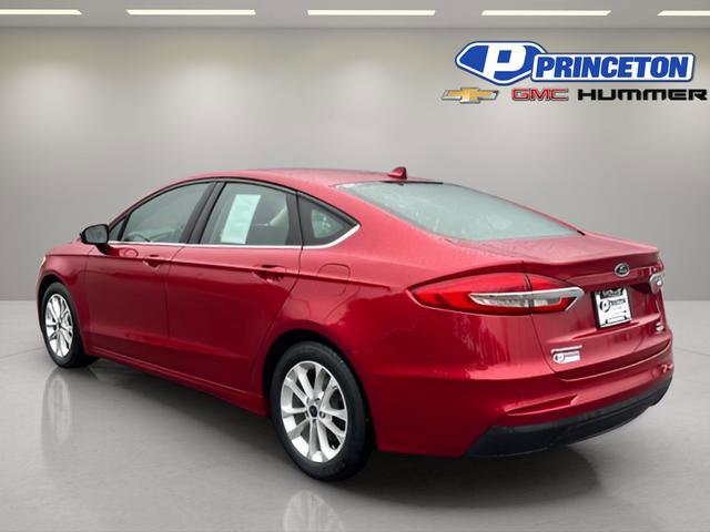 Used 2020 Ford Fusion SE image 4