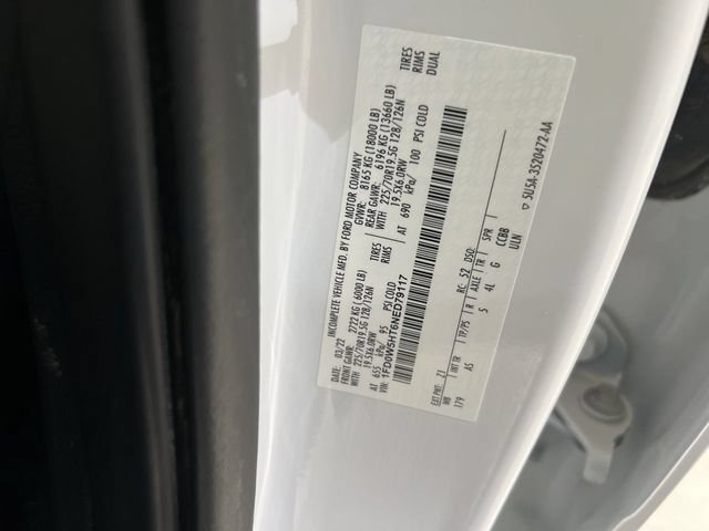 Certified 2022 Ford F550 4x4 Crew Cab Super Duty w/ Power Equipment Group image 28