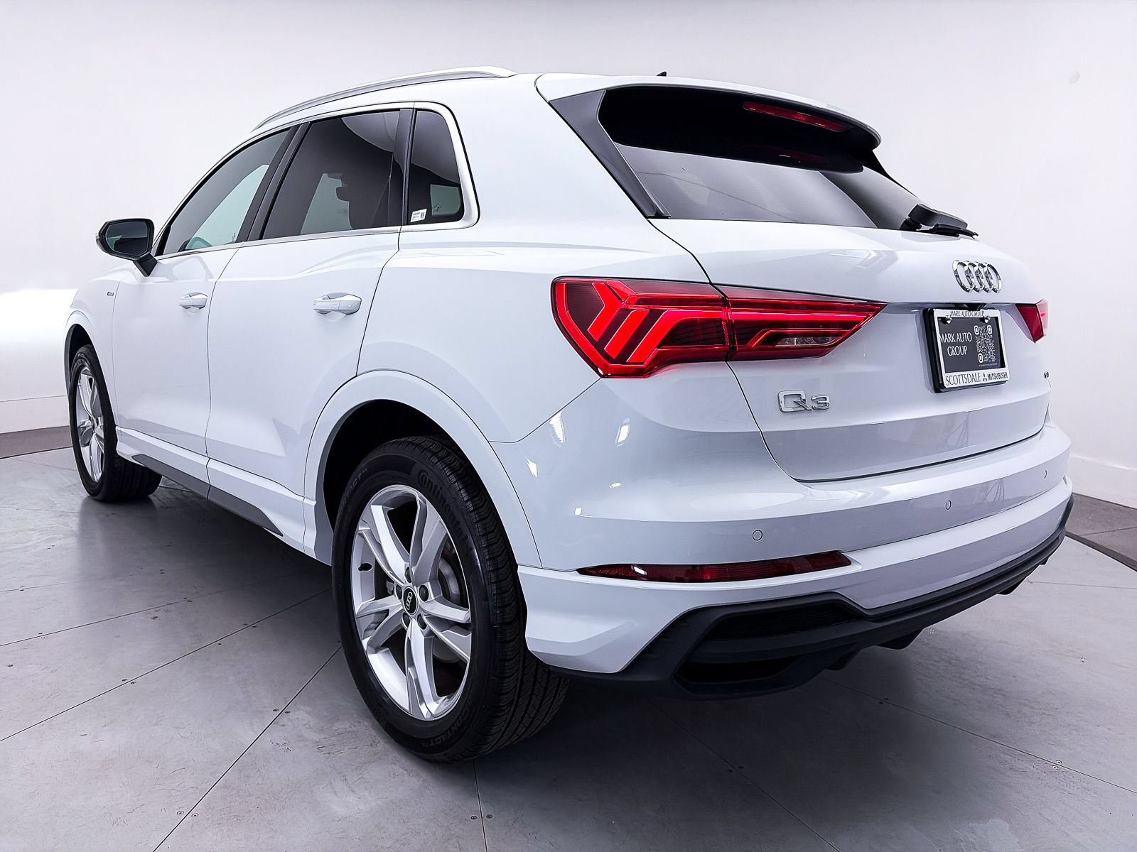 Used 2023 Audi Q3 2.0T Premium w/ Convenience Package AWD/4WD image 13
