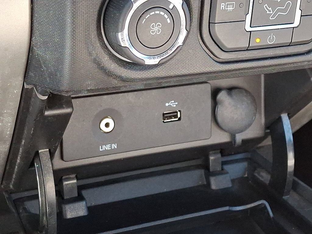 Used 2013 Ford F150 XLT w/ Luxury Equipment Group AWD/4WD image 25
