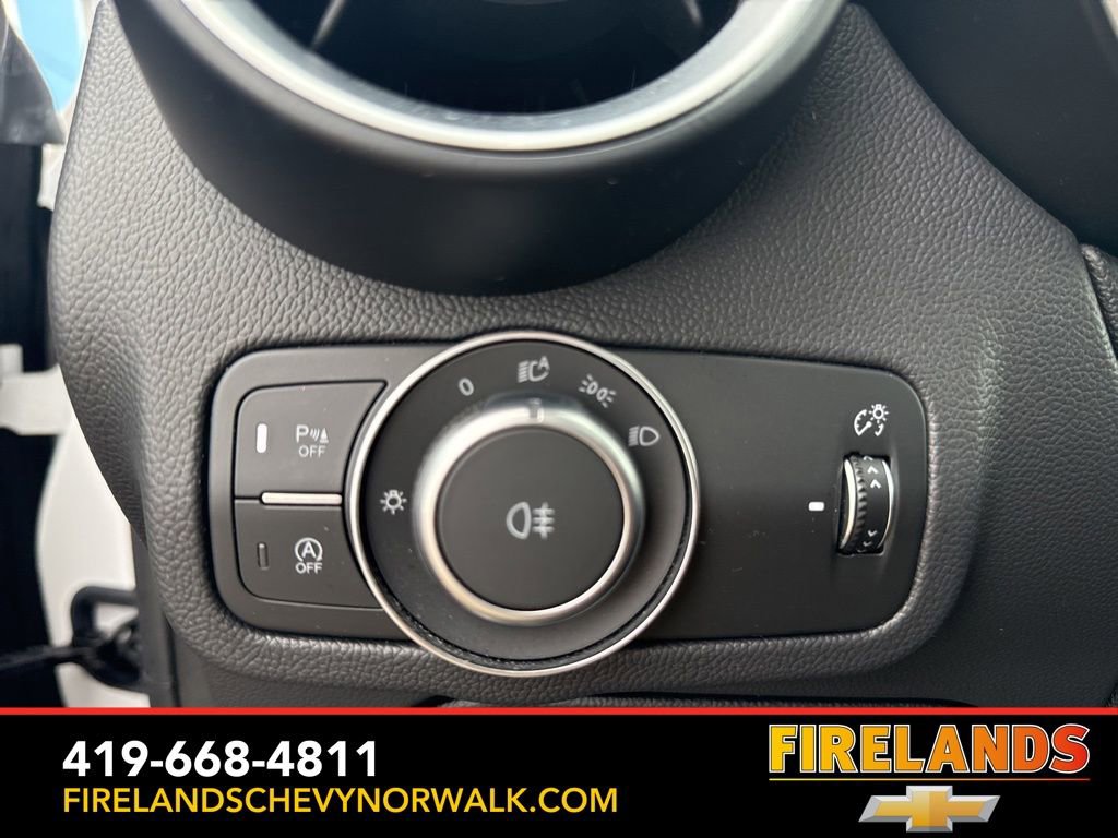 Used 2022 Alfa Romeo Stelvio Ti image 11