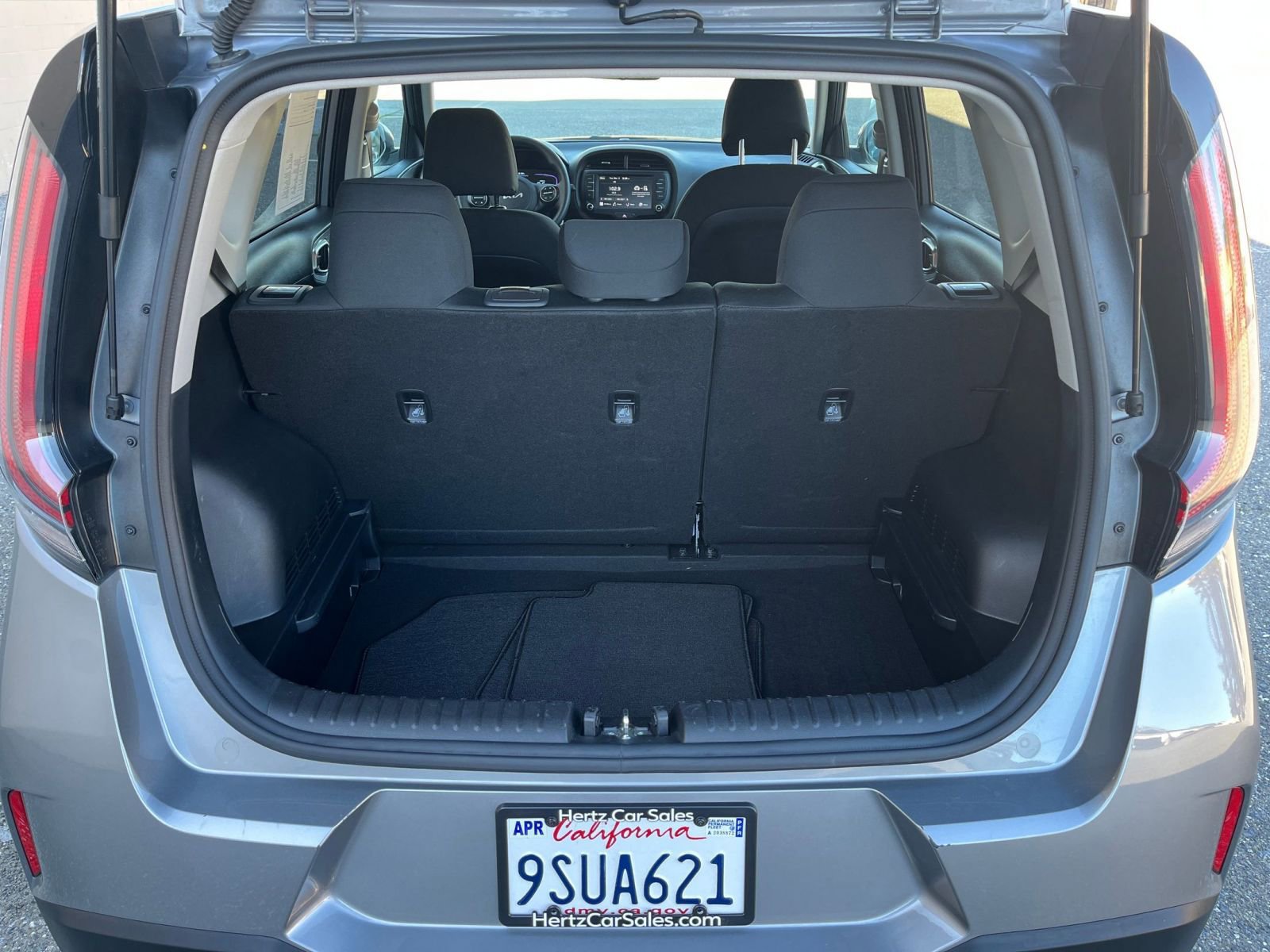 Used 2025 Kia Soul LX w/ LX Technology Package image 29