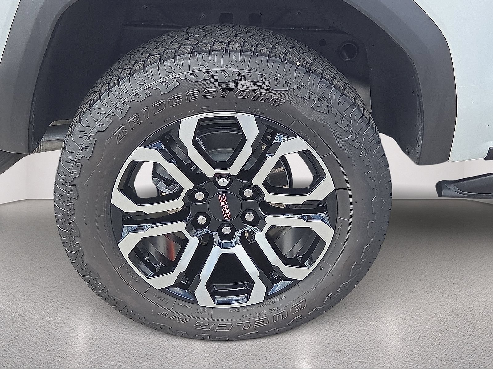 Used 2025 GMC Canyon AT4 w/ Nightfall Edition AWD/4WD image 17