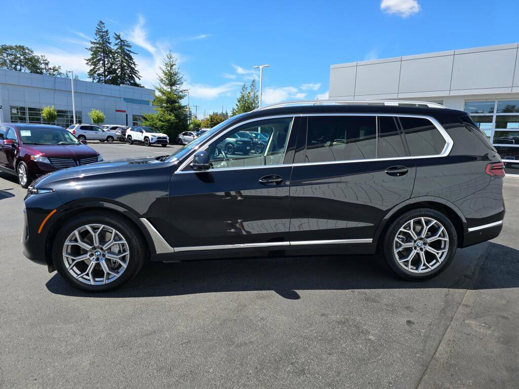 Used 2023 BMW X7 xDrive40i image 6